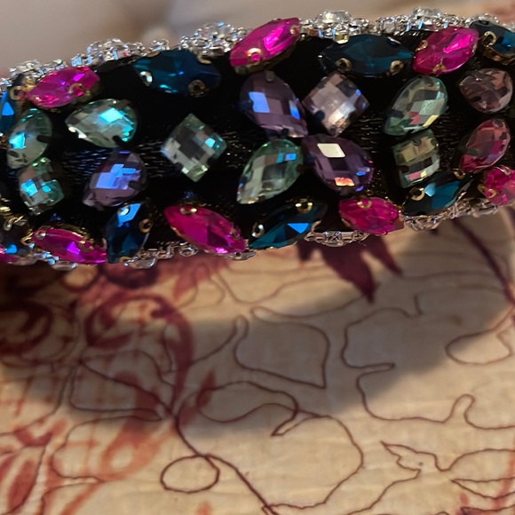 Rhinestone Padded Headband - Picture 2 of 5